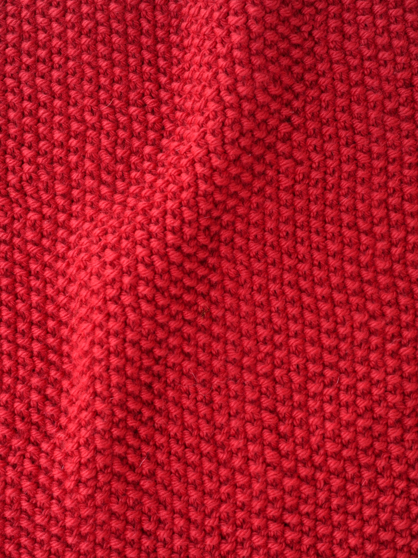 TRIANGLE SCARF